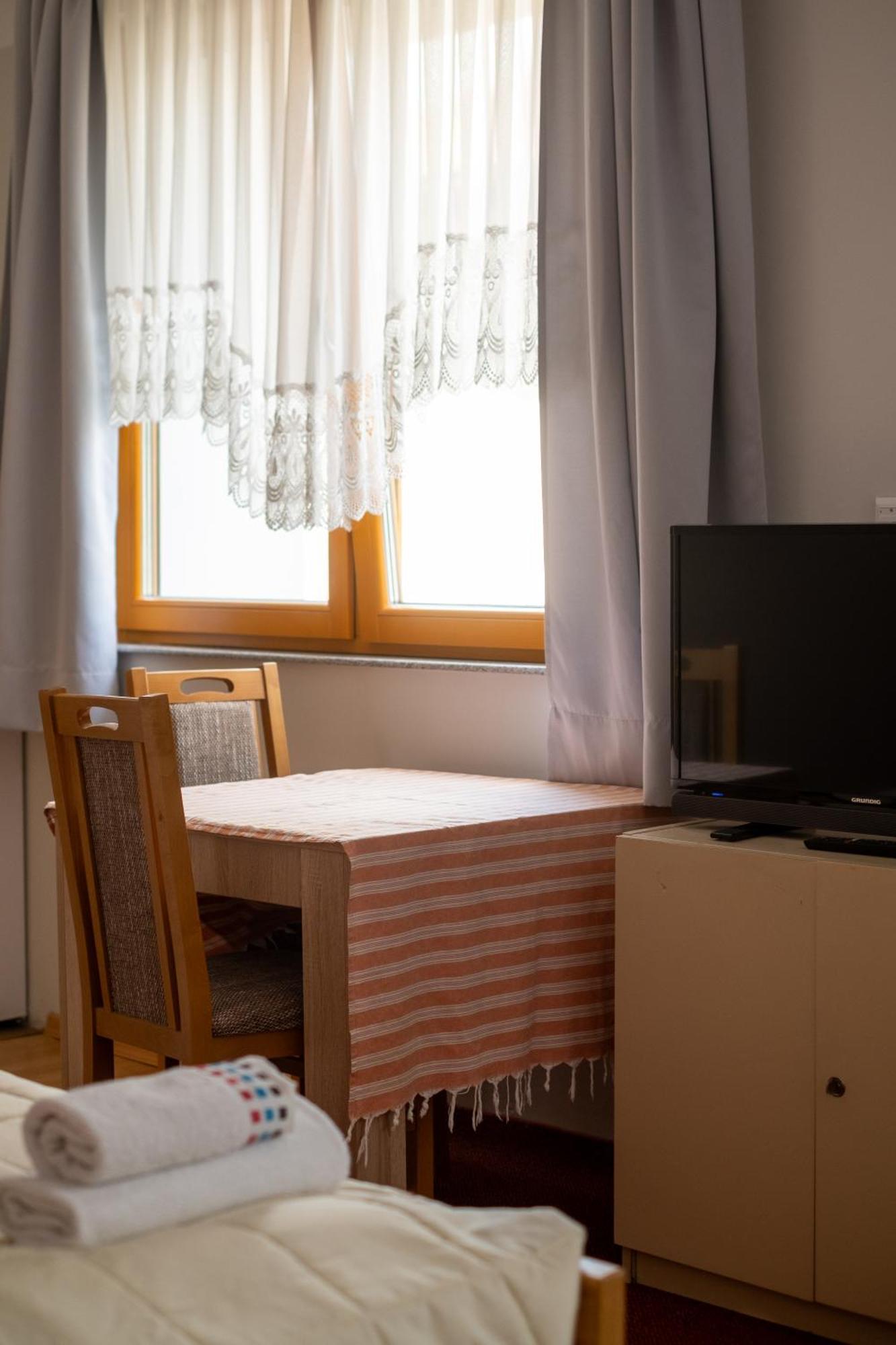 Guesthouse Rose Szarajevó Kültér fotó